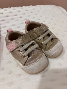 See Kai Run baby size 4